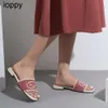 Neue 24SS bestickte Sandalen Designer Slides Damen Slipper Luxus P Slide Sandale Casual Chunky Heels Modemarke Sommer Strand Hausschuhe