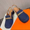 2024 New Designer Sandals Flat Slippers 여성의 여름 데님 샌들 브랜드 캐주얼 패밀리 슬리퍼 배송