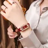 Womens Watch عالية الجودة مصممة فاخرة الأزياء أعمال الكوارتز نساء مشاهدة مزاج مزاج فاتح حزام جلدي فاخر مستطيل