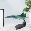 航空機modle 1/100スケールMIG-29ロシアファイタープレーンメタルファイター趣味モデルコレクションギフトYQ240401のDiecast Planeモデル