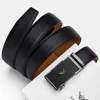 Bälten Mens Authentic Belt med automatisk spänne krage affär och fritid för ungdomsbyxa som en födelsedagspresent till pojkvänner Q240401