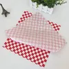 Narzędzia do pieczenia 100pcs szybkie wkładki koszykówki szachownicze arkusze papieru do kanapki z czerwoną białą na pizzę smażoną