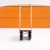 designer ketting Klassieke luxe ketting Dames 18k goud Letter Sieraden Kleurvast Hypoallergene geschenken