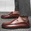 Casual Schuhe Yomior 2024 Frühling Sommer Männer Wohnungen Atmungsaktive Loafer Business Weiche Leder Driving Mokassins