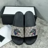 2024 Italy Slippers Sandals Paris New Rubber Slides Sandals Floral Brocade Women Men Sliper Flat Flats Flip Flops Womens Fashion Beach Beach