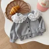 Chaquetas Ropa para niños coreanos Abrigo para niñas Otoño Cuello de encaje Baby Girl Cardigan Sólido Simple Chaqueta de algodón para niños Ropa exterior para niños Dr DHJBW