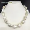 Sprzedawanie dobrze białego koloru tkanki o dużym rozmiarze nukleta płomieniowa Kulka Kulka Baroque Pearl Naszyjnik słodkowodna 100% Natural Pearls240327