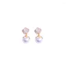 أقراط مسمار 2024 Tide Camellia Pearl Ear Studs All-Match No Hole Mosquito Coil Clip for Women Banquet Ornament Gift