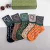 Luxury Men Women Socks Designers Classic Letter Brodery Bekväm andningsbar bomull Högkvalitativ mode One Lot 5 par med låda