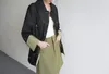 Vestes pour femmes Couleur contrastée Rétro Double sac Denim Revers Design Veste à manches longues Style Chemise