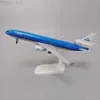 Flygplan Modle New 20cm Nederländerna KLM Airlines MD MD-11 Airways Diecast Airplane Model Alloy Metal Air Plane Model W Wheels Aircraft Toys YQ240401