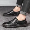 Chaussures décontractées en cuir véritable pour hommes, mocassins respirants à enfiler, noirs, pour la conduite, grande taille 39-48, 2024