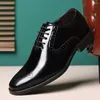 Sapatos de vestido homem clássico oxfords meio brogue plain-toe retro toe confortável couro lace-up sapato de festa de casamento de negócios