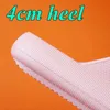 Tjock plattform Moln tofflor Kvinnor Fashion Buckle Soft Sole Pillow Slides Sandals Woman Summer Beach Nonslip Flip Flops 240320