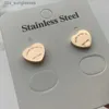 Pendientes de diseño T pendiente de corazón de oro mujer rosa Stud pareja bolsa de franela Acero inoxidable 10 mm de espesor Piercing joyería regalos mujer Accesorios al por mayor