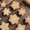 Moules de cuisson 8pcs / ensemble Biscuit de Noël moule Santa Snowflake Arbre Match Biscuit Cutters Stamp Fondant Sugarcraft Party Bookies Tools