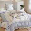 Conjuntos de cama de quatro peças de algodão renda desenhos animados bordado cetim colcha capa cama calor sarja quente impresso outono e inverno