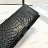 جلد البقر Bifold Wallet Leather Alligator Gold Hardware Metal Lettering Luxury Clutch Bag Bag Multi-Function Wallet حامل المكياج الداخلي أكياس المكياج الأسود 19 سم
