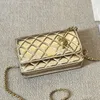 Portafoglio Woc oro / argento lucido Borsa a tracolla firmata da donna con patta Sfera in metallo Hardware Catena matelasse regolabile Borsa portacarte di lusso Borsa a tracolla 20x12cm 5 colori