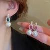Boucles d'oreilles pendantes Minar INS Mode Simulé Perle Cerceau Carré Rose Vert CZ Cubique Zircon Huggie Boucle D'oreille Pour Les Femmes Bijoux De Fête De Mariage