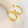 Orecchini a cerchio da donna alla moda 4 mm piatti ritorti di dichiarazione placcati in oro 18k a forma di C OL gioielli per l'orecchio quotidiano regalo