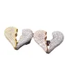 Ascolta il nuovo prodotto di Jie Personality Rupture Love Ring Set di rame Zircone pieno di diamanti Accessori per coppie di marca di moda Hip Hop