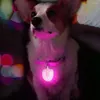 Köpek giyim renkli ışıklar yanıp sönen hızlı yaka ışık usb şarj edilebilir 360 derece gece kampı için 4 ile döner