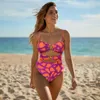 Ankomst Vneck One Piece Swimsuit Sexig blommig tryck Swimewear Women Beach Cover Up Bathing Sude Beachwear Swim 240401