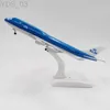 Modèle d'avion 20CM B747 KLM Airlines avions avion avion en alliage modèle de réplique jouet avec train d'atterrissage jouets pour collections YQ240401
