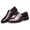 Sapatos de vestido Homens Oxford Business Soft Casual Couro Respirável Homens Pointy Mocassins Flats Zip Slip-on Driving