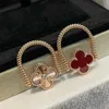 Designer -Marke High Board Clover doppelseitig Blumenroter Achat -Laserring für Frauen 18K Roségold mit Samtbox umgedreht