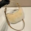 Ny Arque Shearling läder axelväska toppkvalitet 10a halv måne crossbody väskor designer kvinnor handväskor tote cross body satchel mode purses