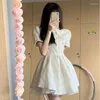 Casual Kleider Mini Kleid Frauen Weiß Bogen Design A-linie Sommer Süße Mädchen Zarte Koreanische Stil Mode Prinzessin Rock