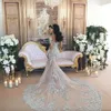 Robe de mariée luxueuse en cristal strass, col haut, perles appliquées, manches longues, robe de mariée sirène, magnifique robe de mariée de Dubaï, surjupe