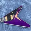 カスタマイズされたパープルフライングV型エレクトリックギター全体の新しいブランドマホガニーボディとネックカンはカスタマイズされています8127318