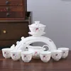 Set di stoviglie Set automatico per la casa Tazza e teiera per ufficio in porcellana bianca creativa Strumento per la preparazione del tè pigro