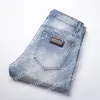 2024 New Spring/Autumn Mens Ripped Slim Fit Elasticity 청바지 남성 스트레이트 패치 비즈니스 유명한 클래식 캐주얼 바지 Fashiom 브랜드 디자이너 청바지 DFW