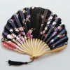 Dekorativa figurer Vintage Silk Folding Hand Fan Retro Chinese Style Specialformad bambu Tassel Wedding Craft Ornament Home Decoration