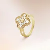 Brand Jewelry Original High version Van K Gold Clover Ring Natural White Fritillaria Personality Lucky Flower Agate with Diamond Finger O