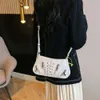 حقيبة Crossbody للنساء الجديدة شخصية حار فتاة على غرار برشام الأزياء الأزياء متعددة الاستخدامات