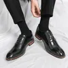 Chaussures décontractées robe de mode pour hommes lacets up oxfords Shoe sociale confortable en cuir confortable fête des hommes