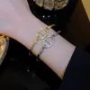 Bracelet de créateur de nez de cochon de marque de luxe Compteur de Hong Kong 18K haut de gamme micro incrusté de zircon ovale bracelet d'ouverture de nez de cochon bracelet simple et polyvalent