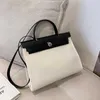 Damentasche, neue Herbst- und vielseitige Handtasche, Pendler-Schultertasche, großes Fassungsvermögen, minimalistische Tragetasche, Geldbörsen im Angebot