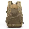 Sacs 30L / 50L Camouflage Men Sport Backpack Backpack Fabric Nylon Sac à dos multifonction Sacs de camping extérieur sac à dos Tactical Proof