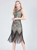 Urban Sexy Dresses Women 1920s Vintage Great Gatsby Dress Double V-Neck ärmlös pärlstruckad paljett Tassel Art Deco Flapper för Party YQ240330