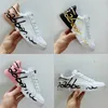 2024 Designer Luxury Leather Calfskin Men Casual Shoes broderi Nappa Comfort Outdoor Trainers Women Sneakers Walking Bekväm skor