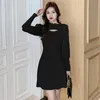 Vestidos casuales básicos Mujeres Vestido de una pieza Otoño 2023 Office Lady Corea Estilo Tejer Manga larga Patchwork Sólido Negro Robe Drop de Oth5Z