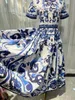 基本的なカジュアルドレスファンシードレスレディースブルーと白の磁器プリント集められたウエスト半袖フィットフレアキャミドロップ配達appa dhtpu