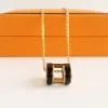 designer ketting Klassieke luxe ketting Dames 18k goud Letter Sieraden Kleurvast Hypoallergene geschenken