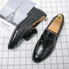 Scarpe eleganti Designer di lusso Modello coccodrillo Nappe In pelle Per uomo Matrimonio formale Prom Ritorno a casa Sapatos Tenis Masculino